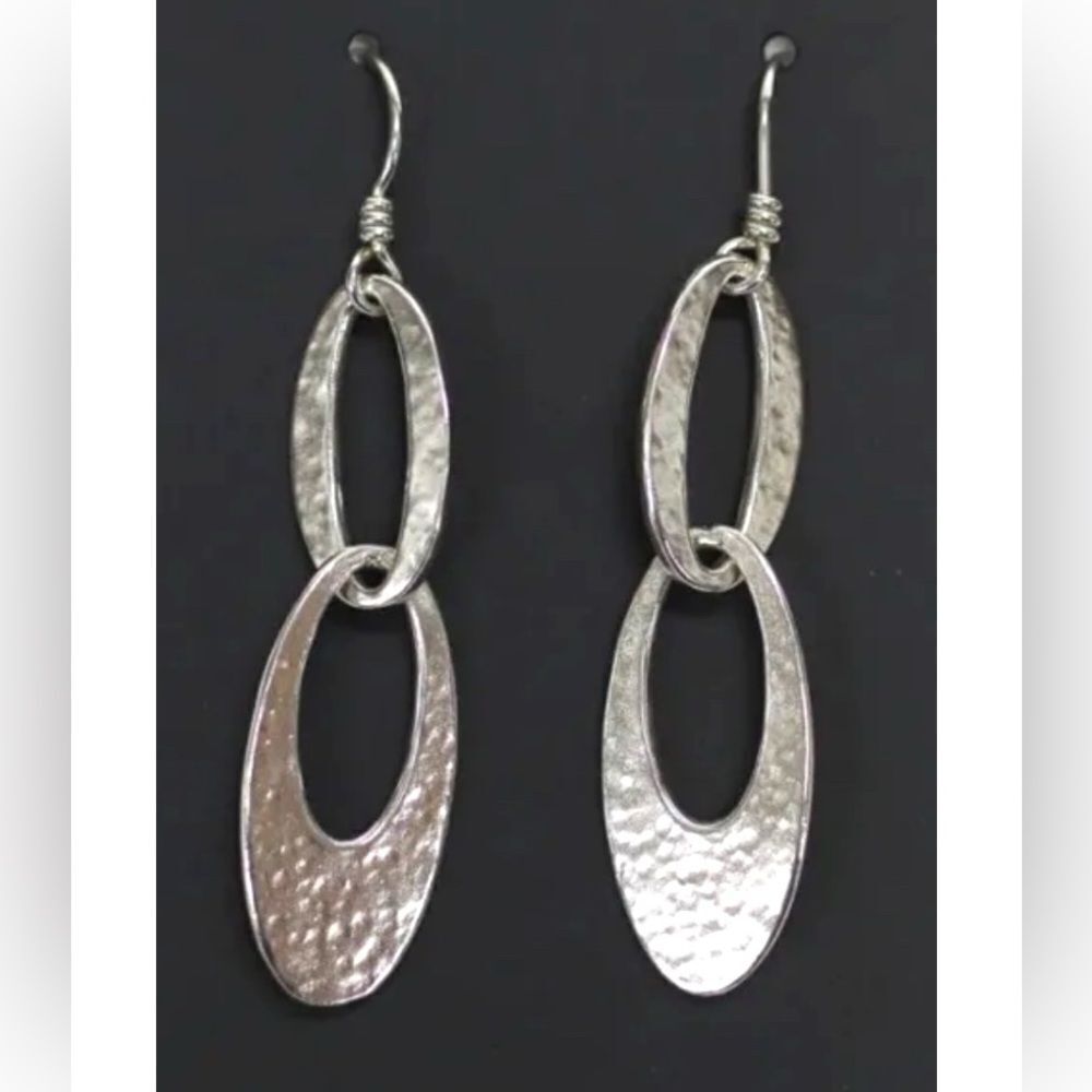 James Avery Retired Sterling Silver Hammered Oval Link Earrings